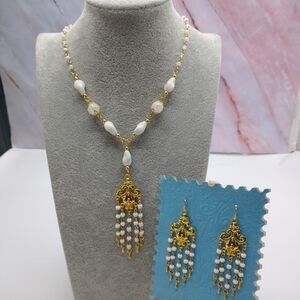 New Hand Crafted Beaded Necklace Set